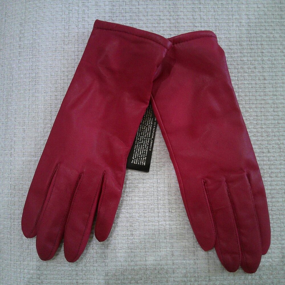 Ladies  Fuchsia Gloves 7 1/2